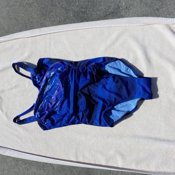 Women's Swimsuit - Picture 1 of 13